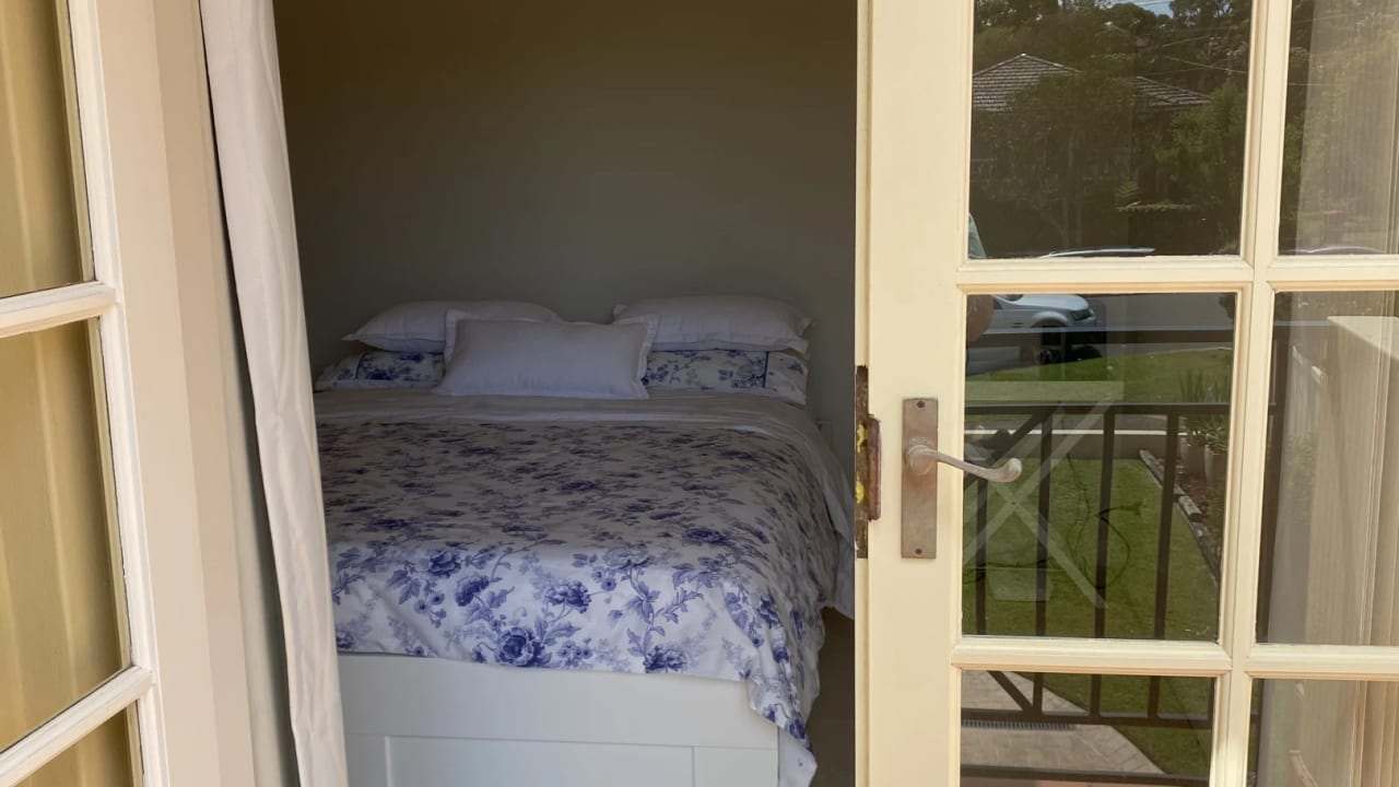 Furnished room with own bathroom