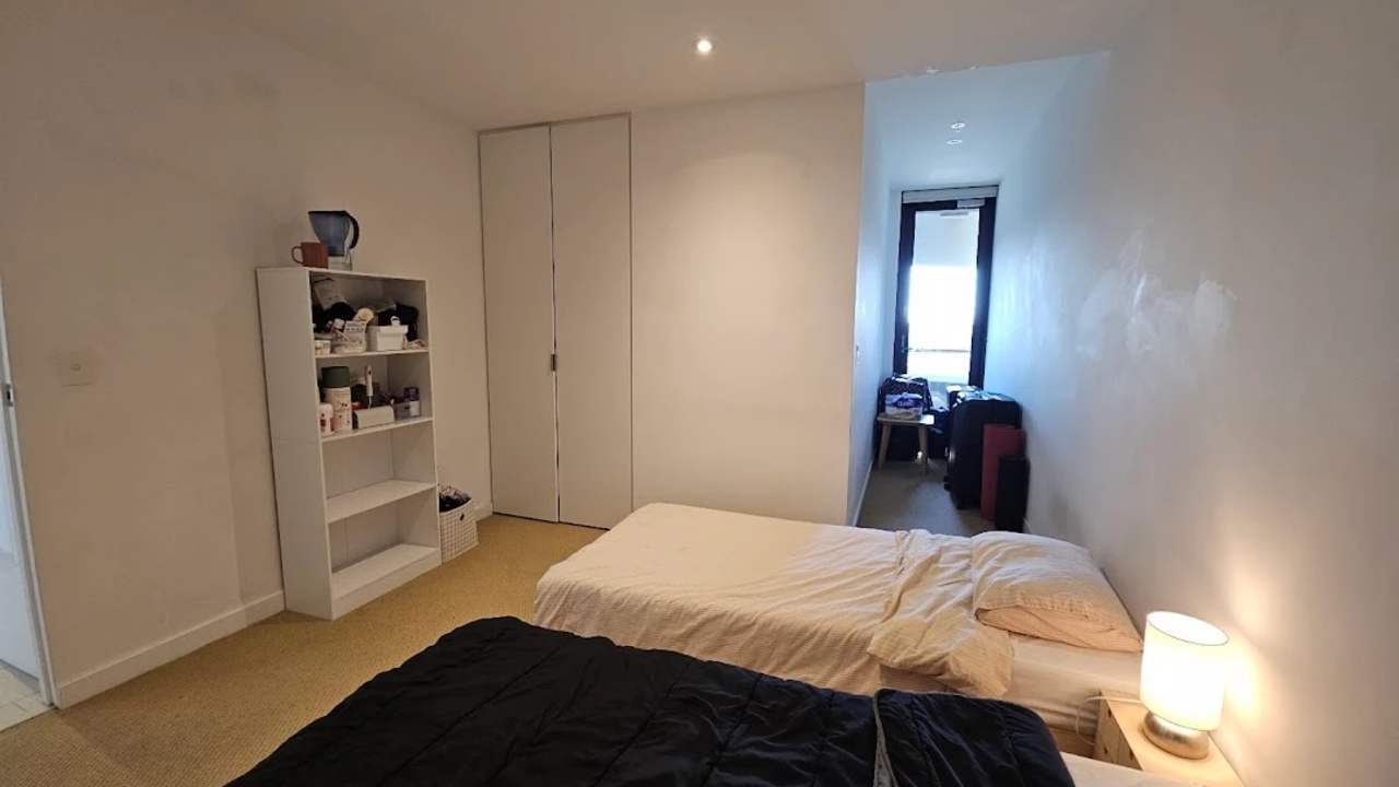 Furnished room with ensuite in a flatshare