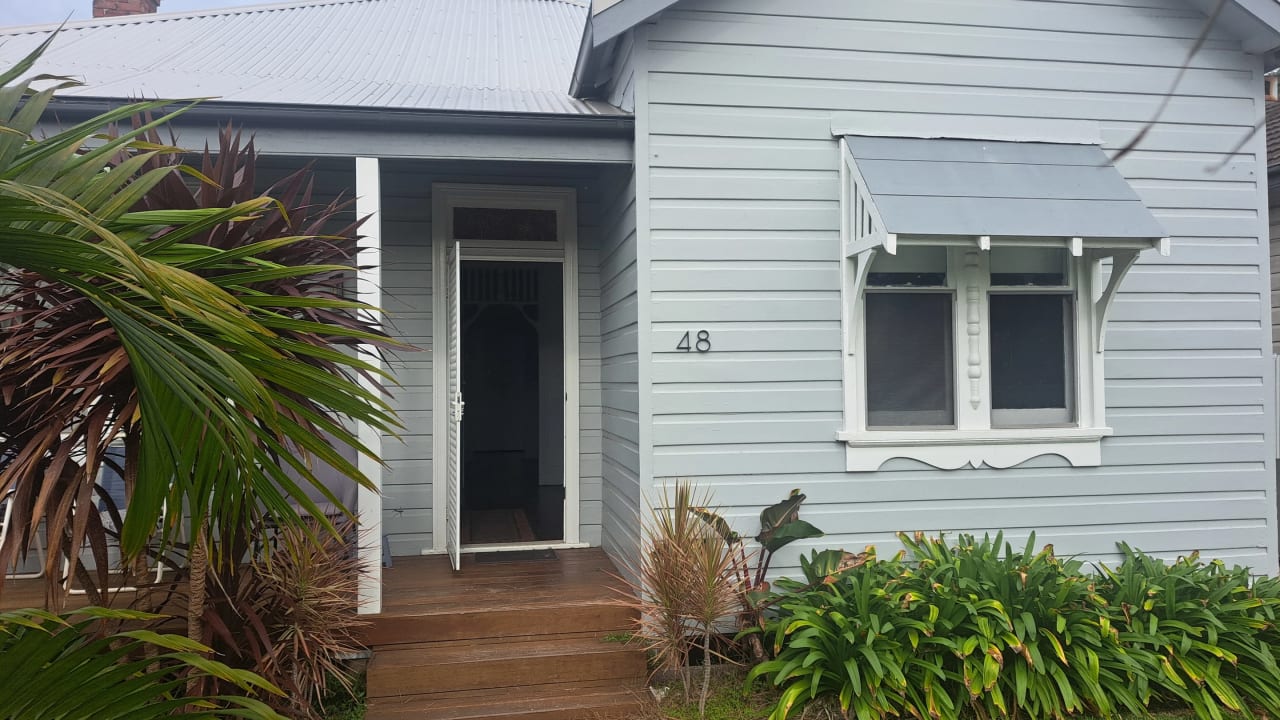Room in a share house