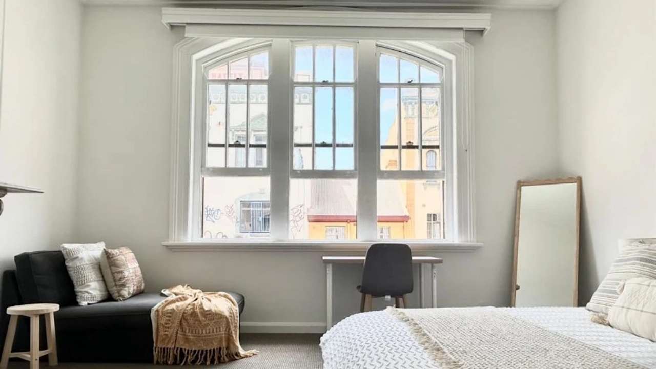 Furnished room in a share house