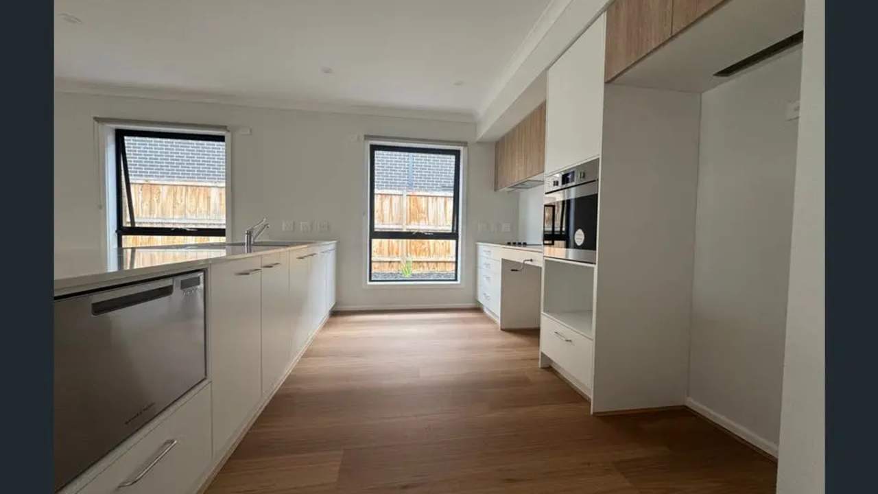 Furnished room with ensuite in a share house