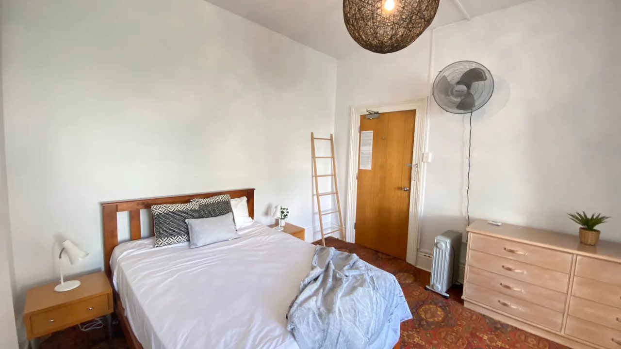 Furnished room studio flat for rent