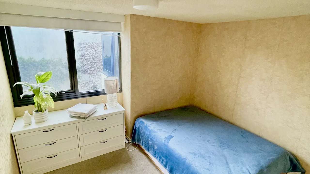Furnished room in a flatshare