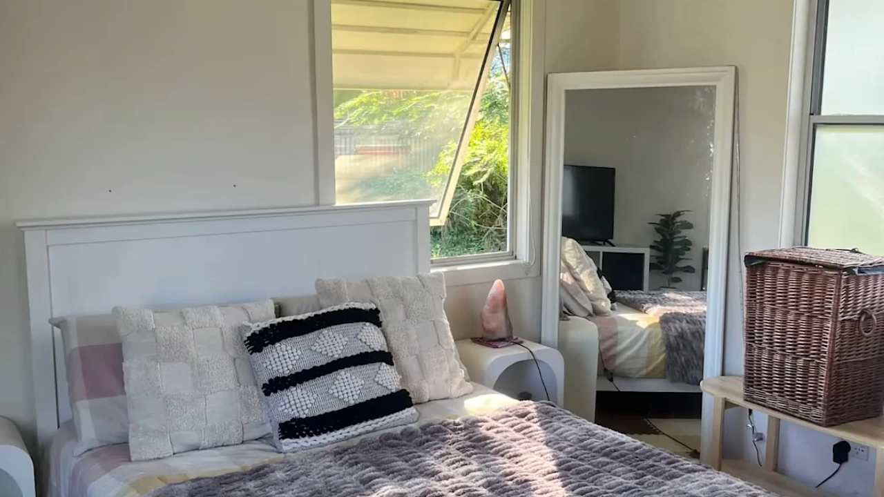 Unfurnished room with ensuite in a share house