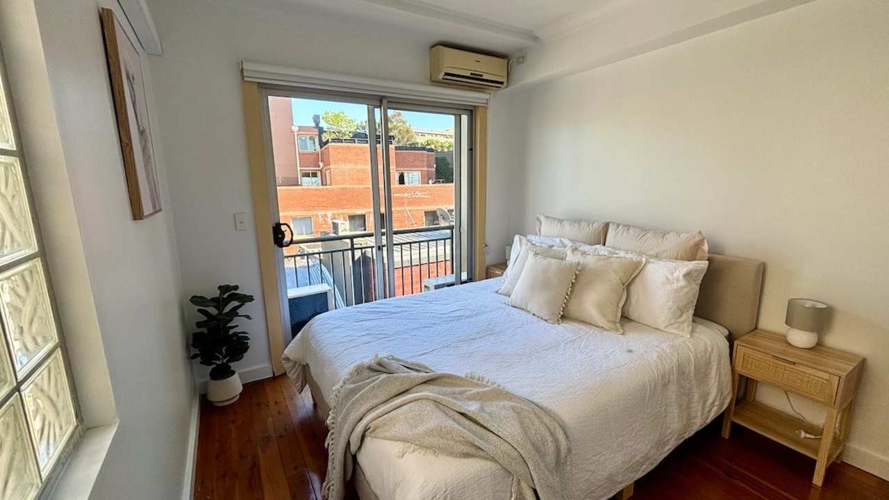 Furnished room with own bathroom