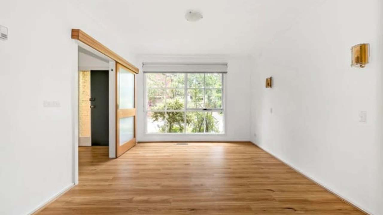 Room in a share house