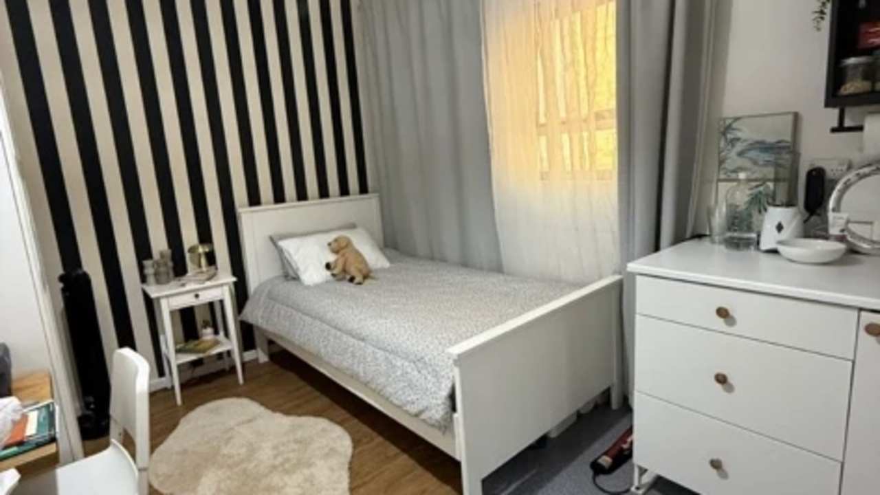 Furnished room with own bathroom