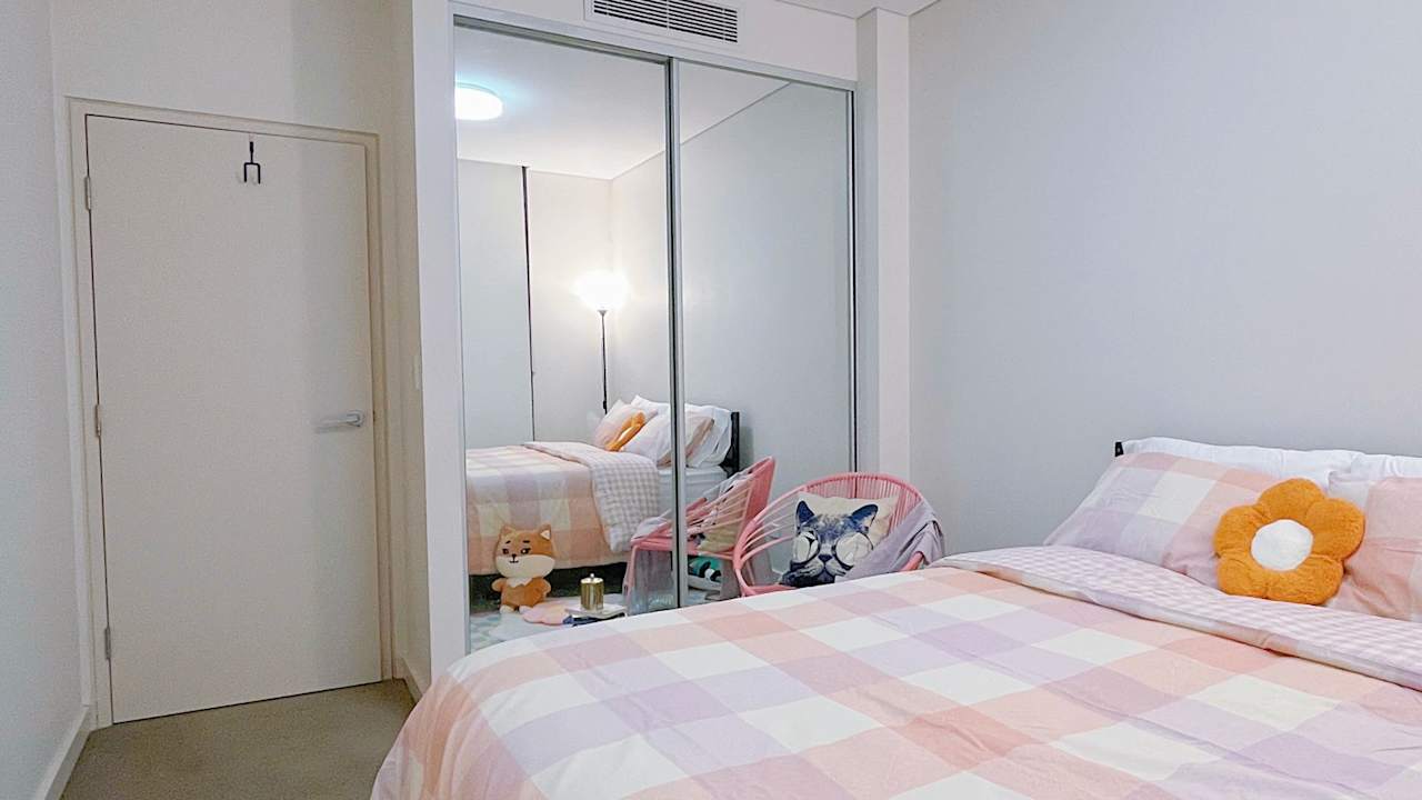Furnished room with own bathroom