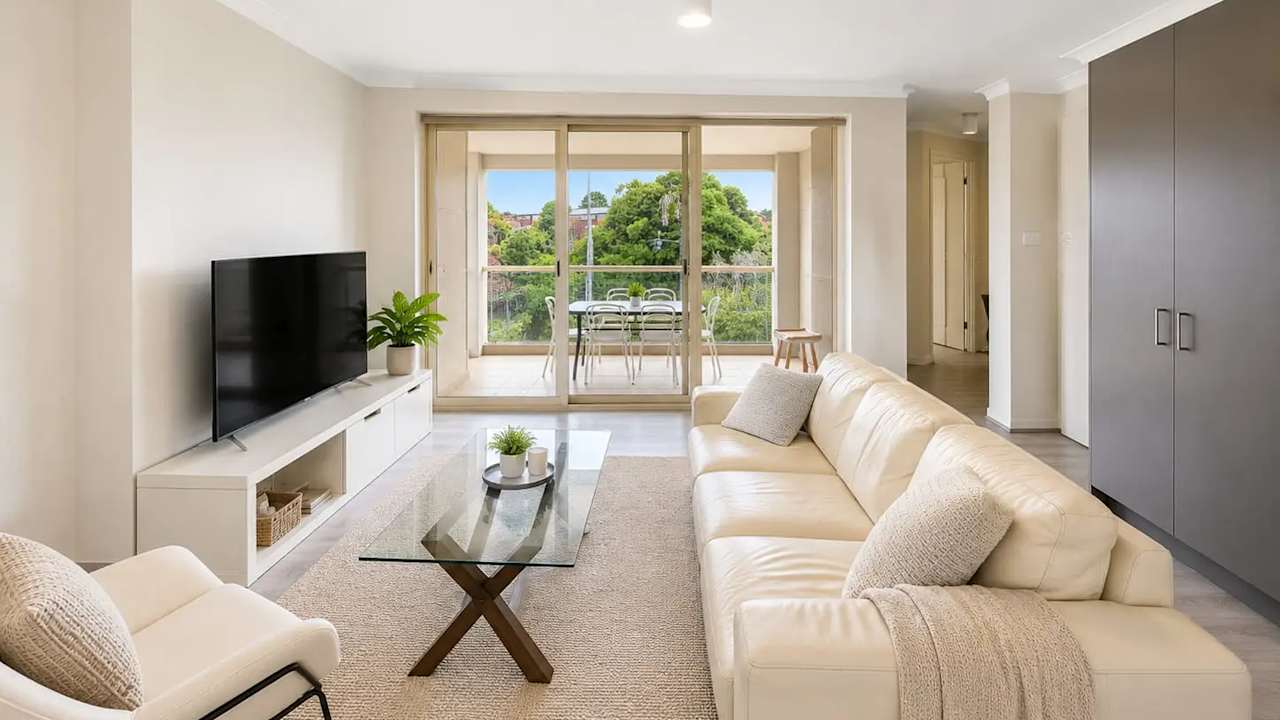 Whole property with 2 rooms for rent