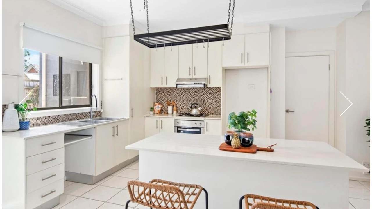 Furnished room with ensuite in a share house