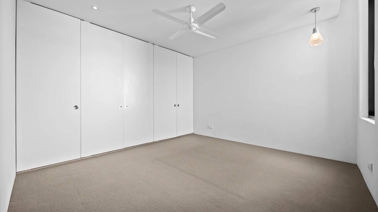 Unfurnished room with own bathroom