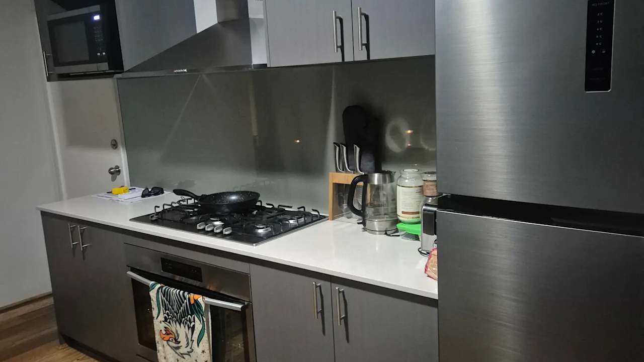Room in a share house