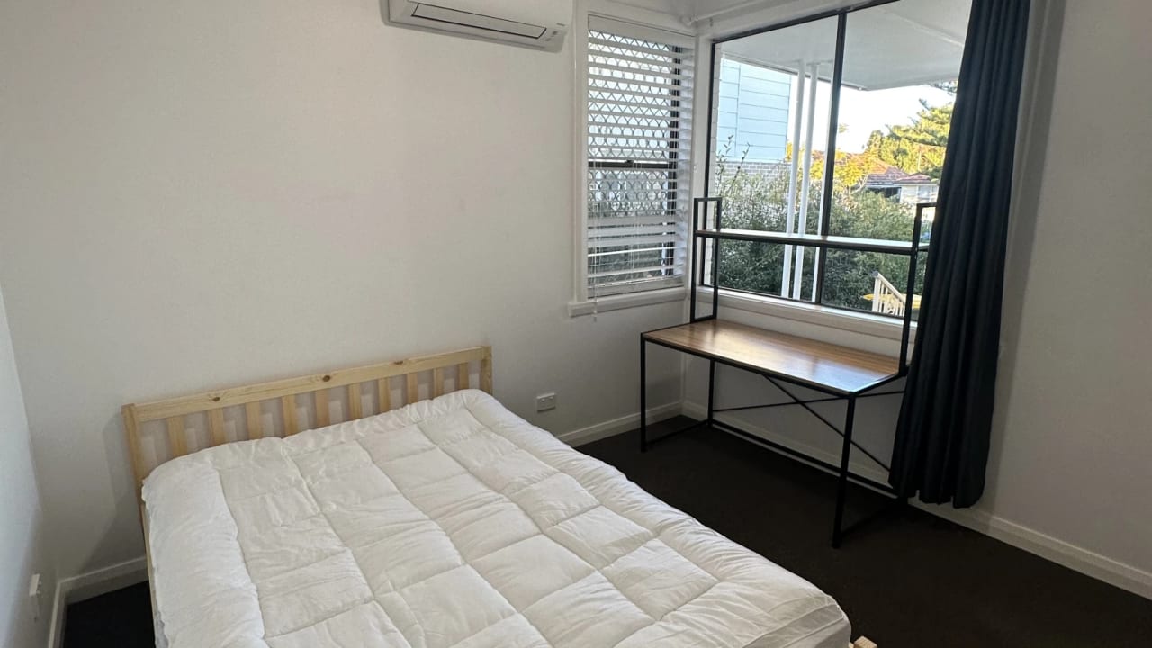 Room with ensuite in a flatshare