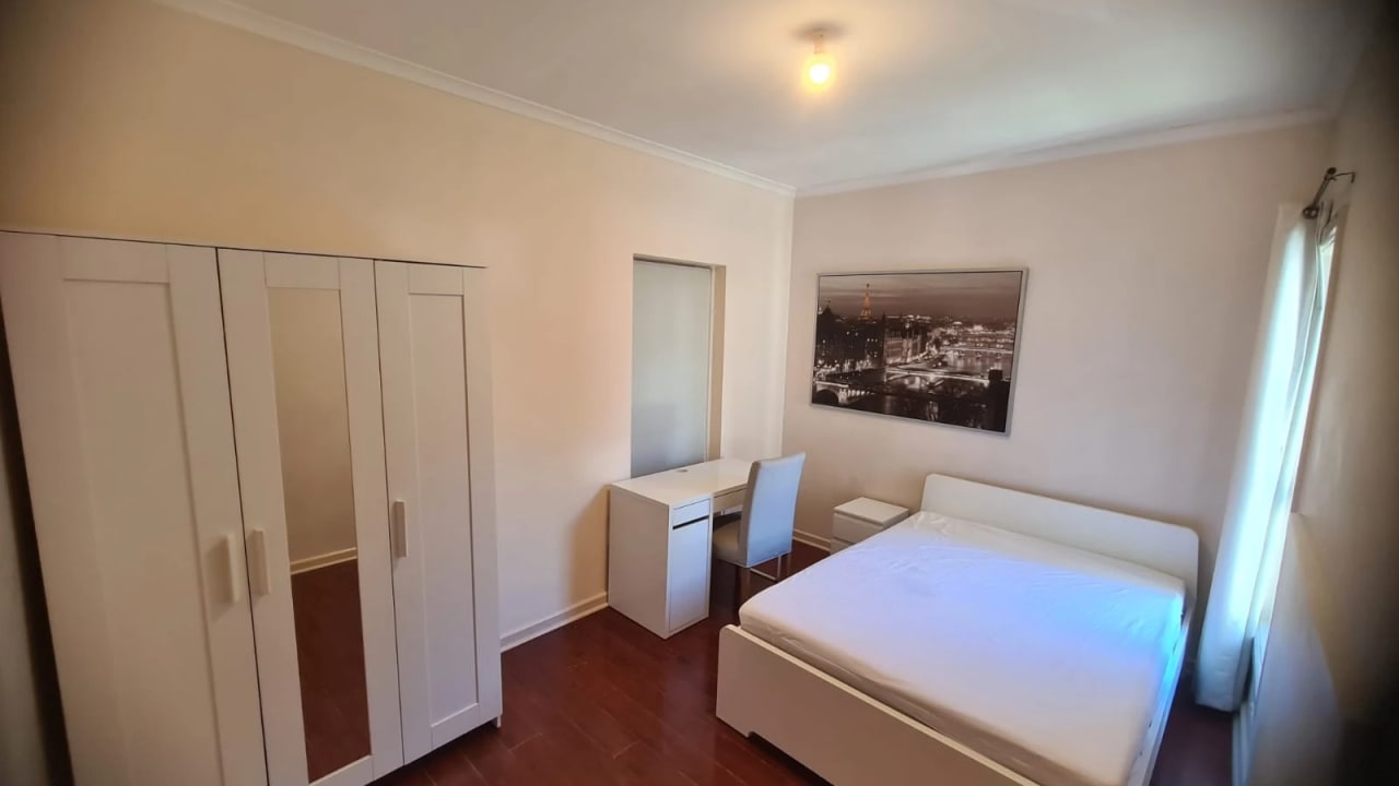 Furnished room in a share house