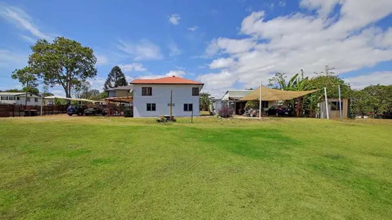 Unfurnished room with own bathroom