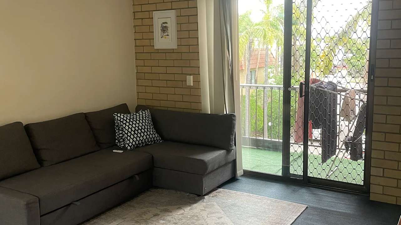 Unfurnished room in a flatshare