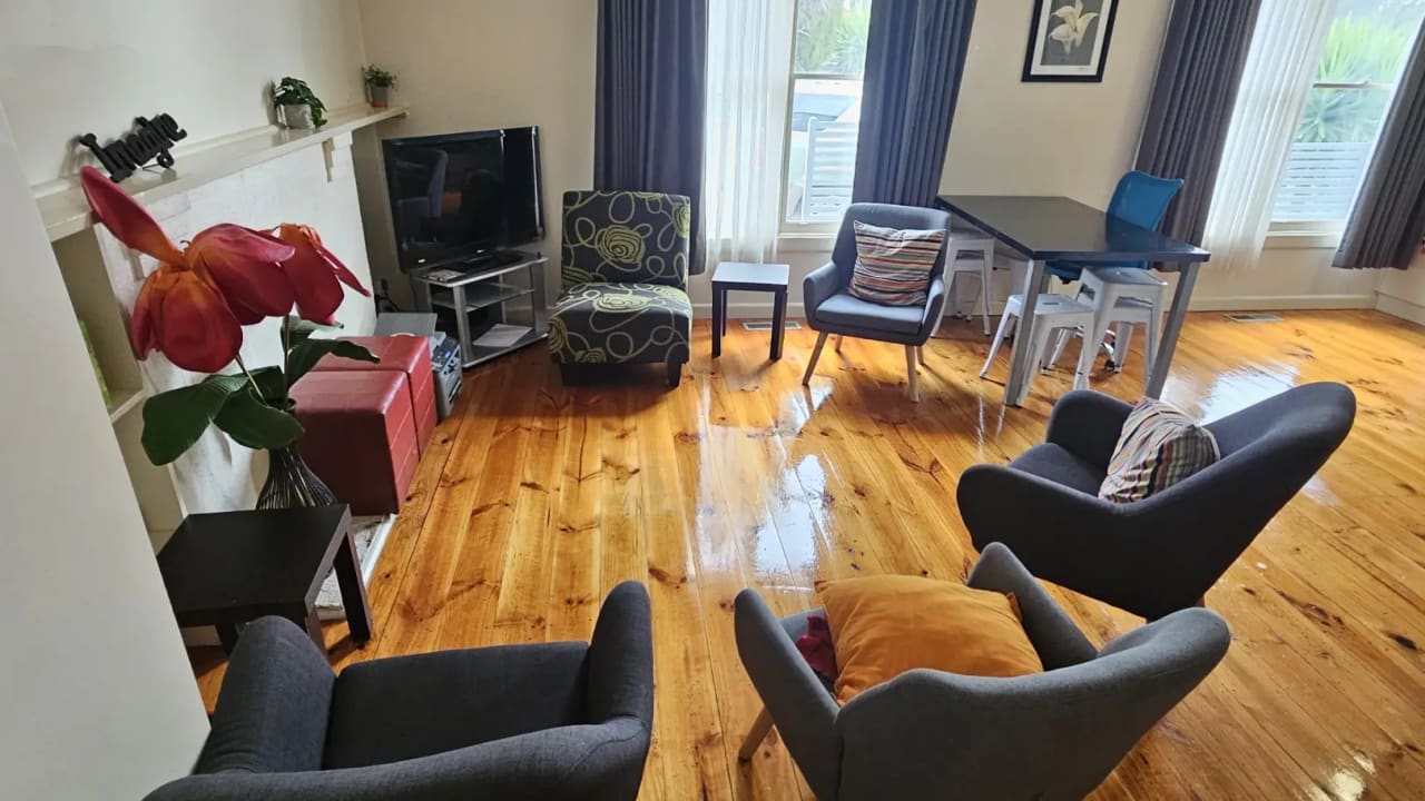 Furnished room in a share house