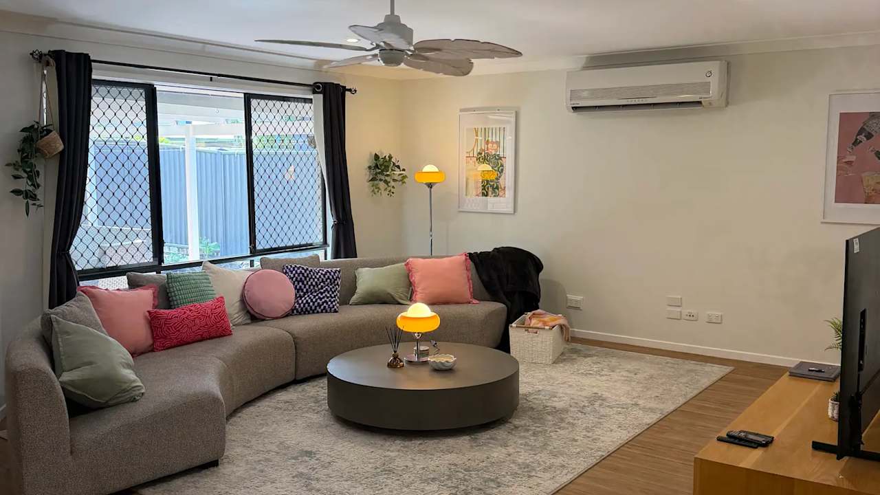 Room in a share house