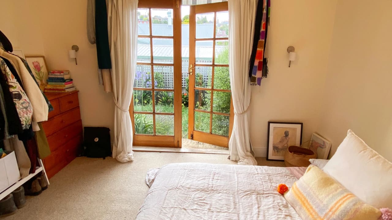 Whole property with 3 rooms for rent