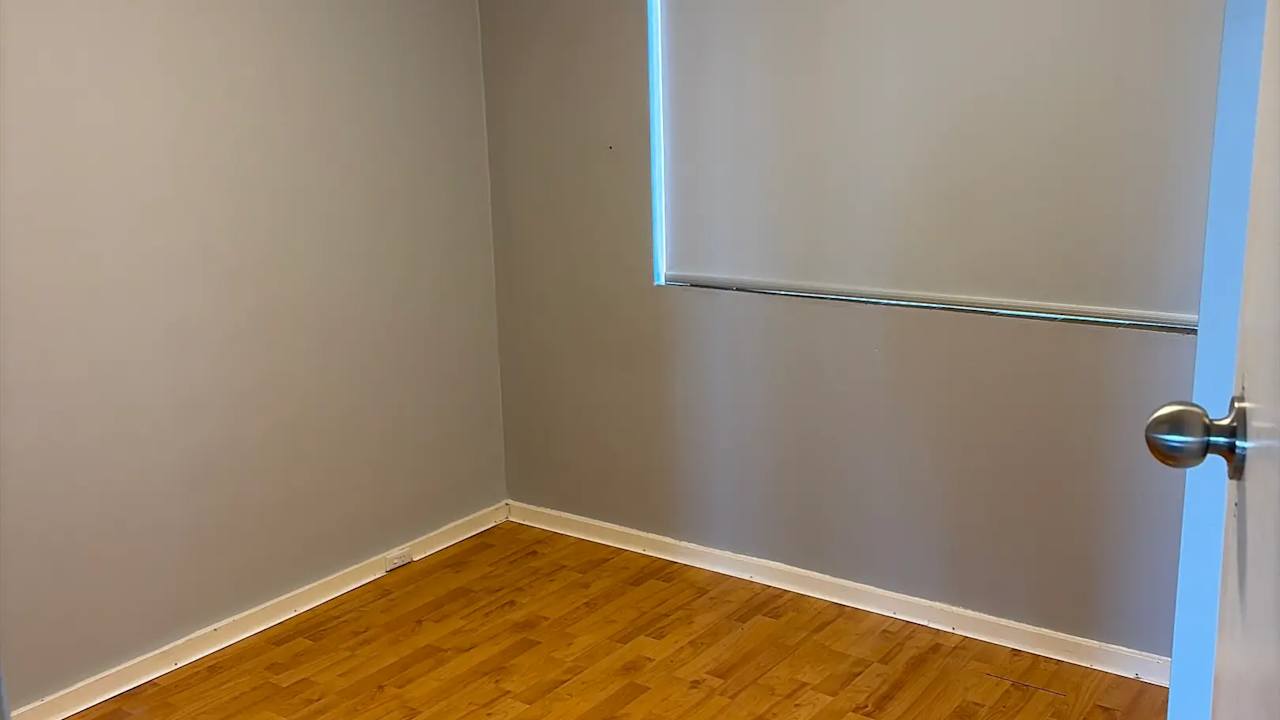 Unfurnished room in a share house