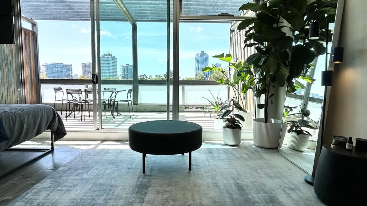 Furnished room studio flat for rent