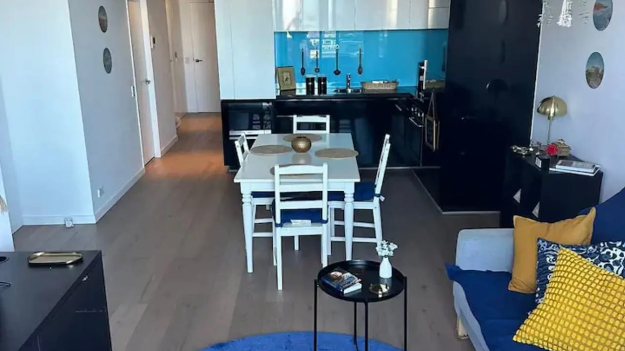 Furnished room in a flatshare