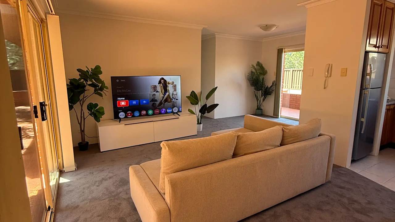 Whole property with 2 rooms for rent