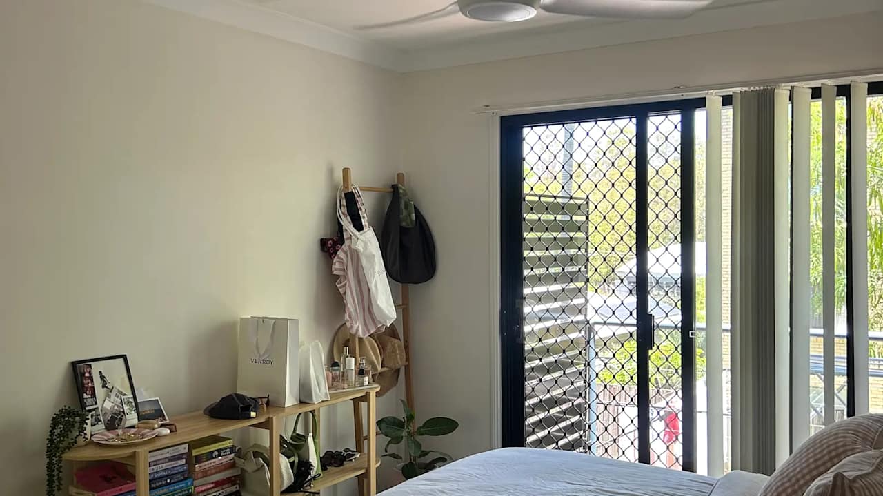 Unfurnished room with own bathroom