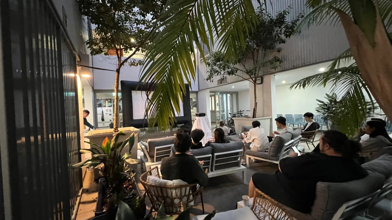 Furnished room studio flat for rent