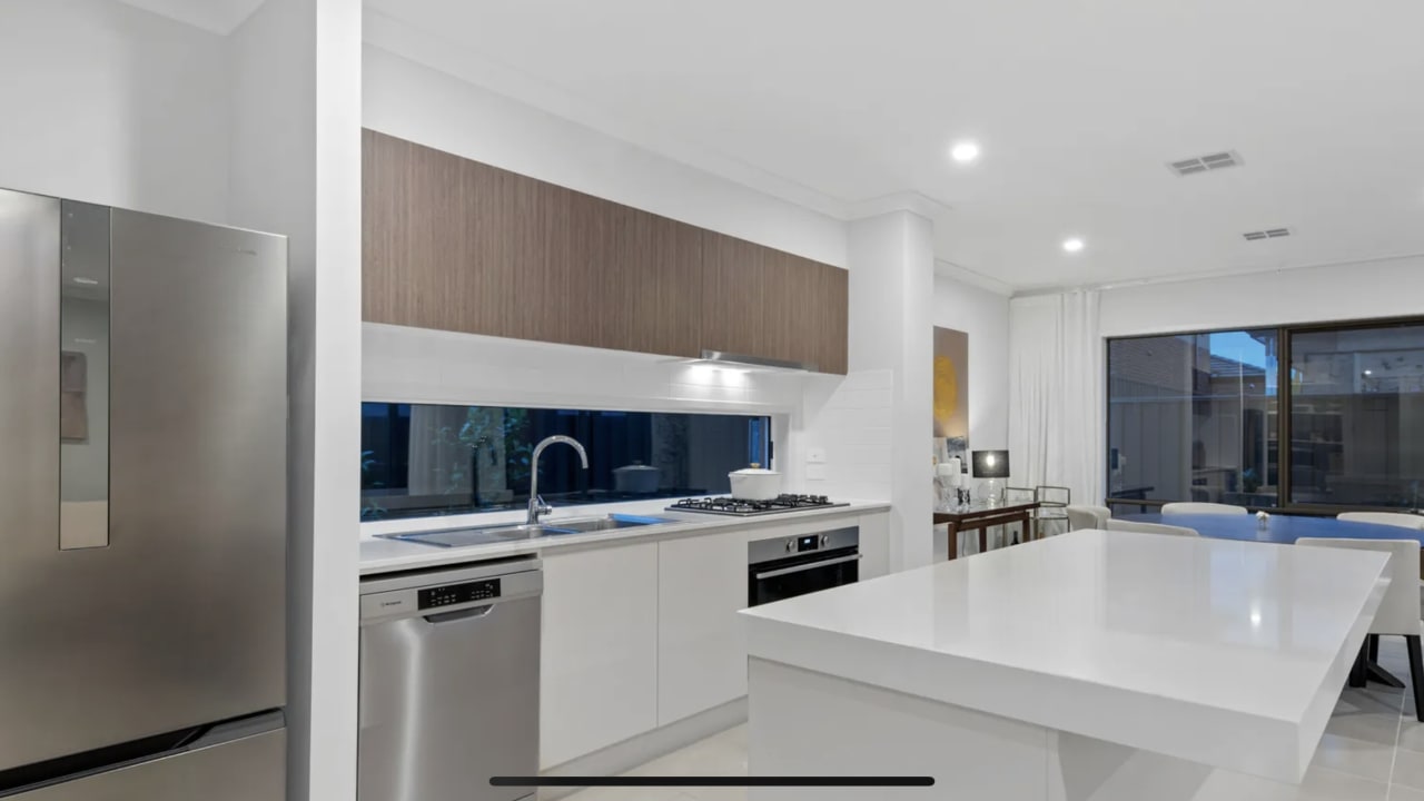 Unfurnished room in a share house