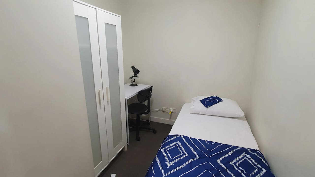 Furnished room in a flatshare