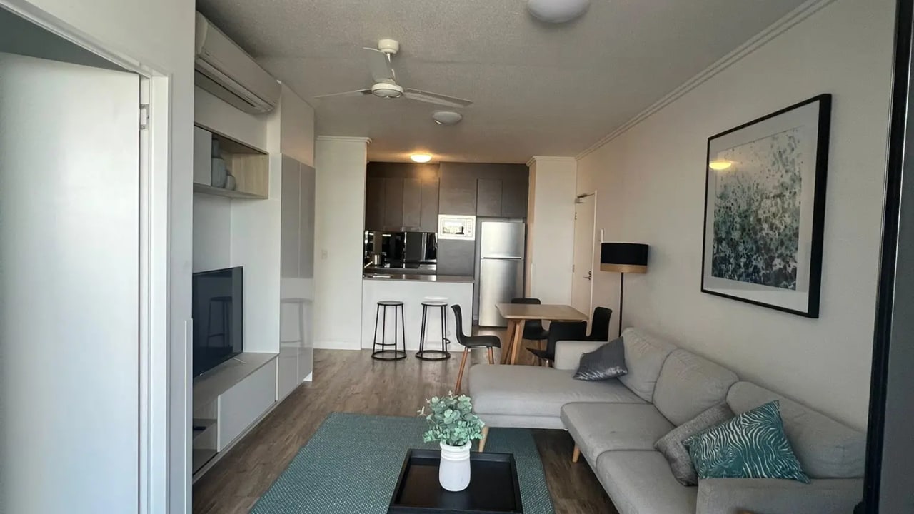 Whole property with 2 rooms for rent
