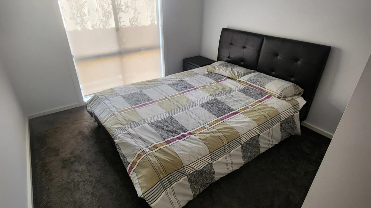 Room in a share house