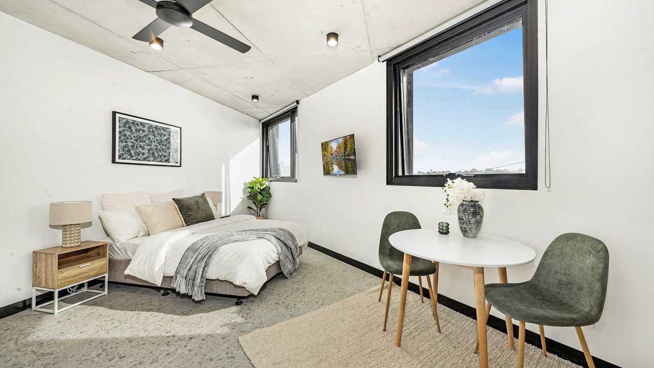 Room studio flat for rent