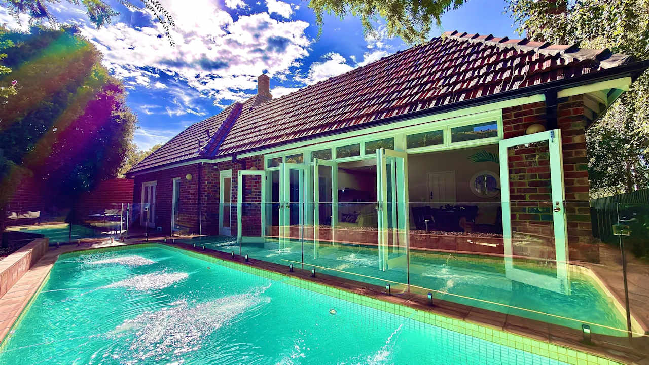 Furnished room in a share house