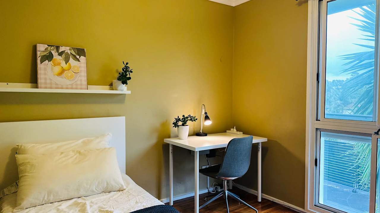 Furnished room in a share house