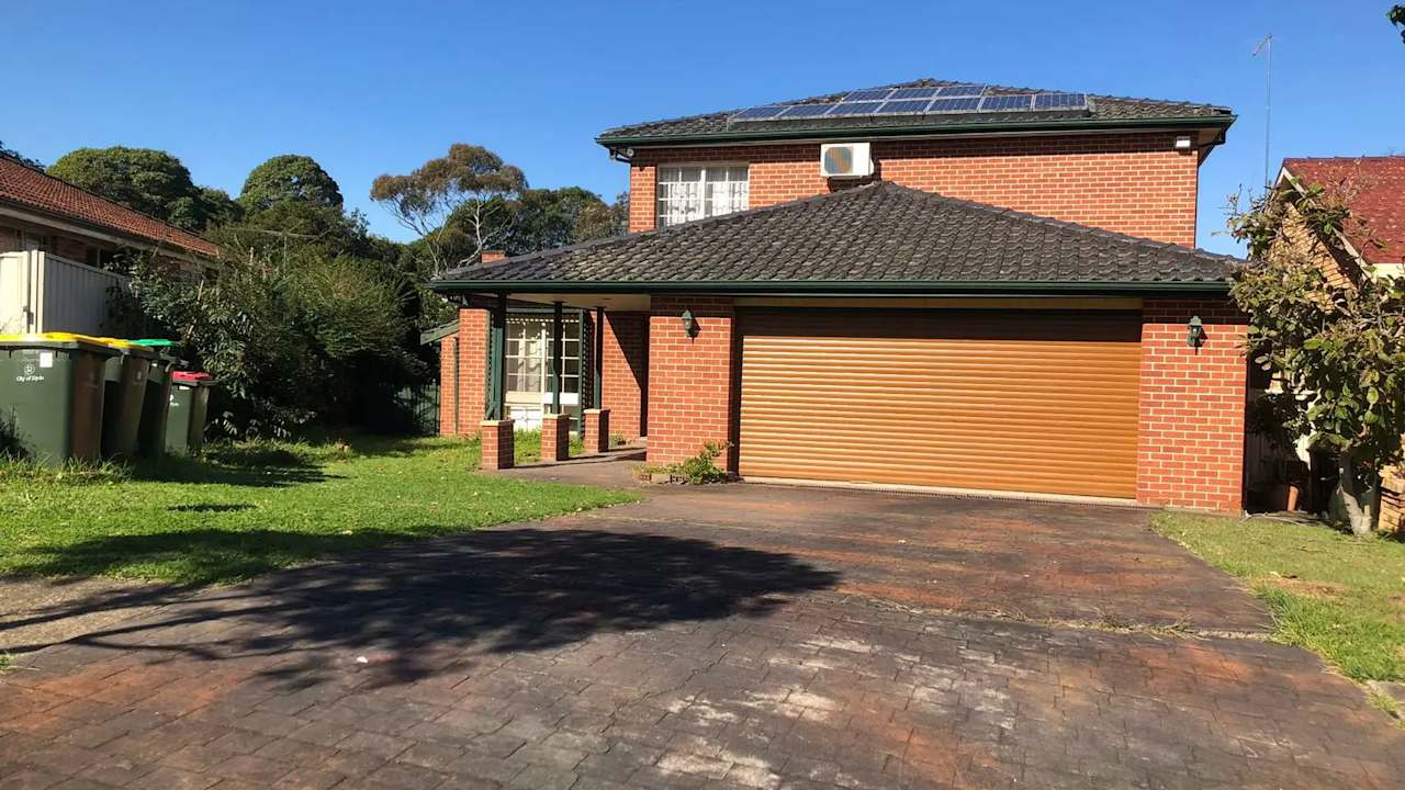 Furnished room in a share house