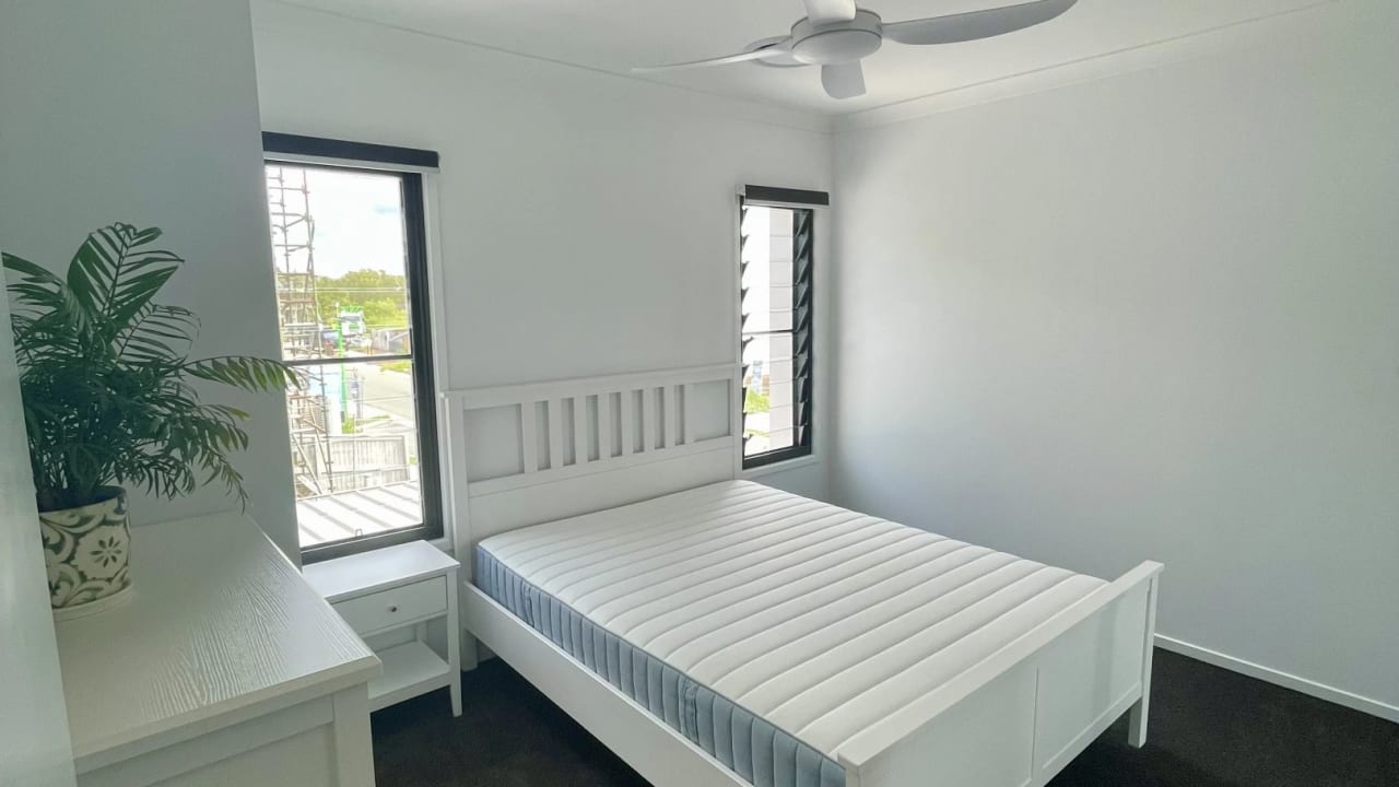 Furnished room with own bathroom