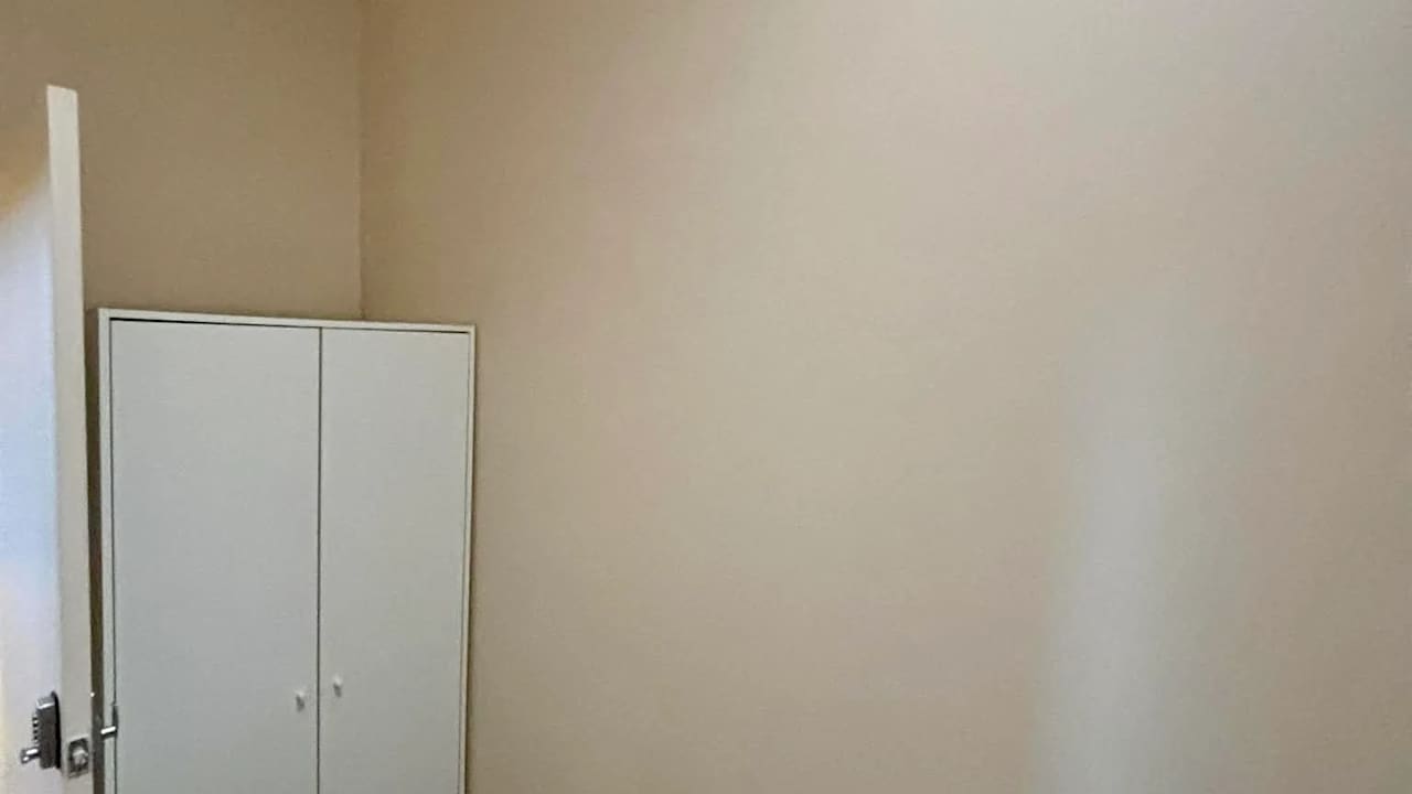 Room in a share house