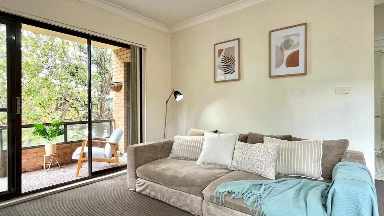Whole property with 2 rooms for rent