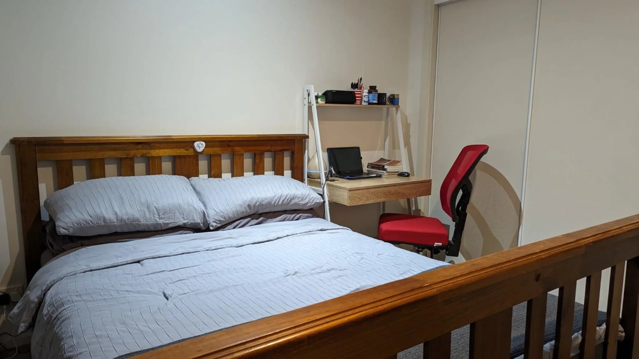 Furnished room in a share house