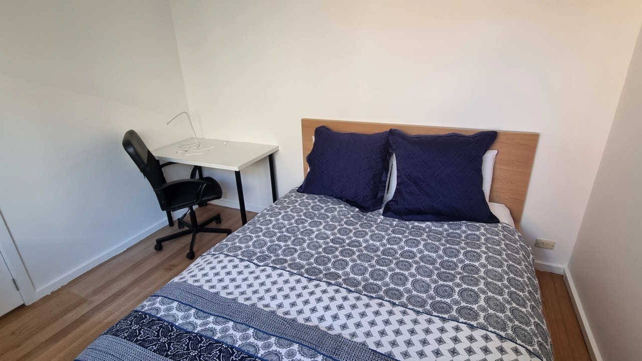 Furnished room in a share house