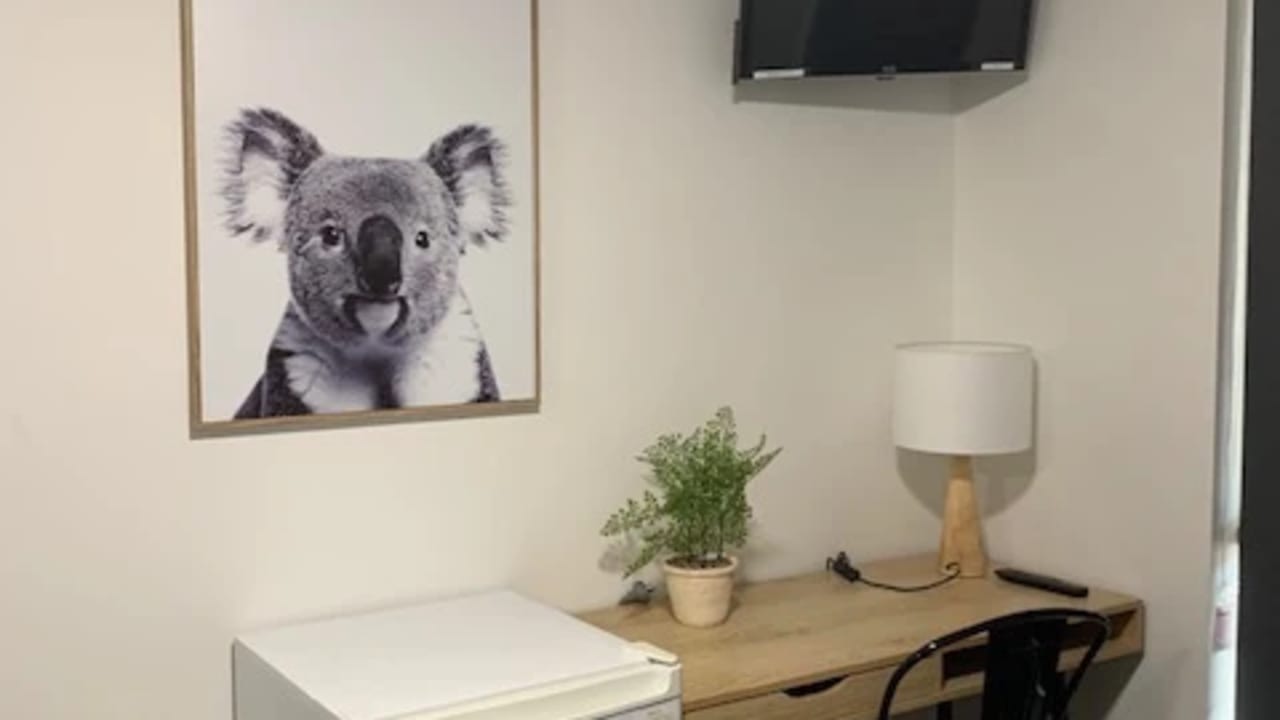 Furnished room in a share house
