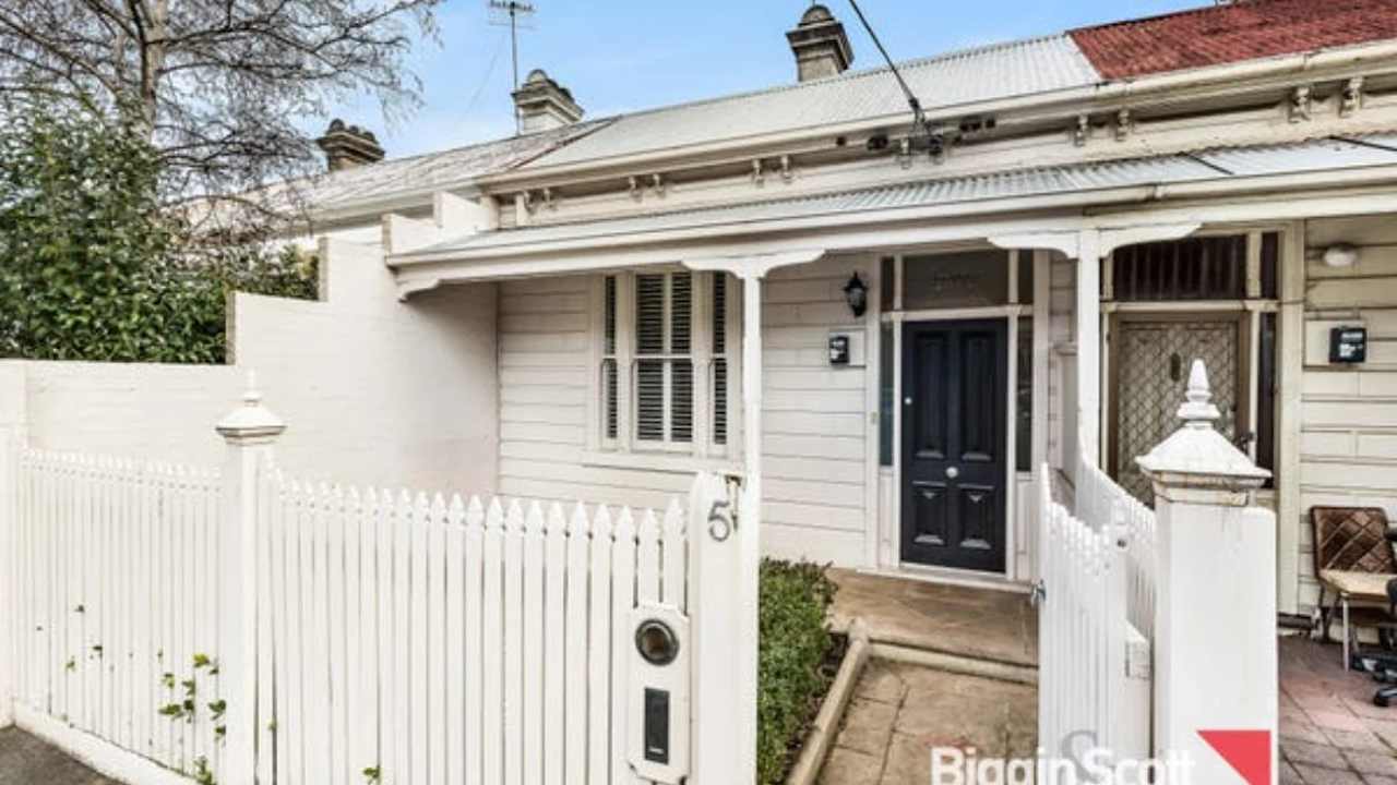 Unfurnished room in a share house