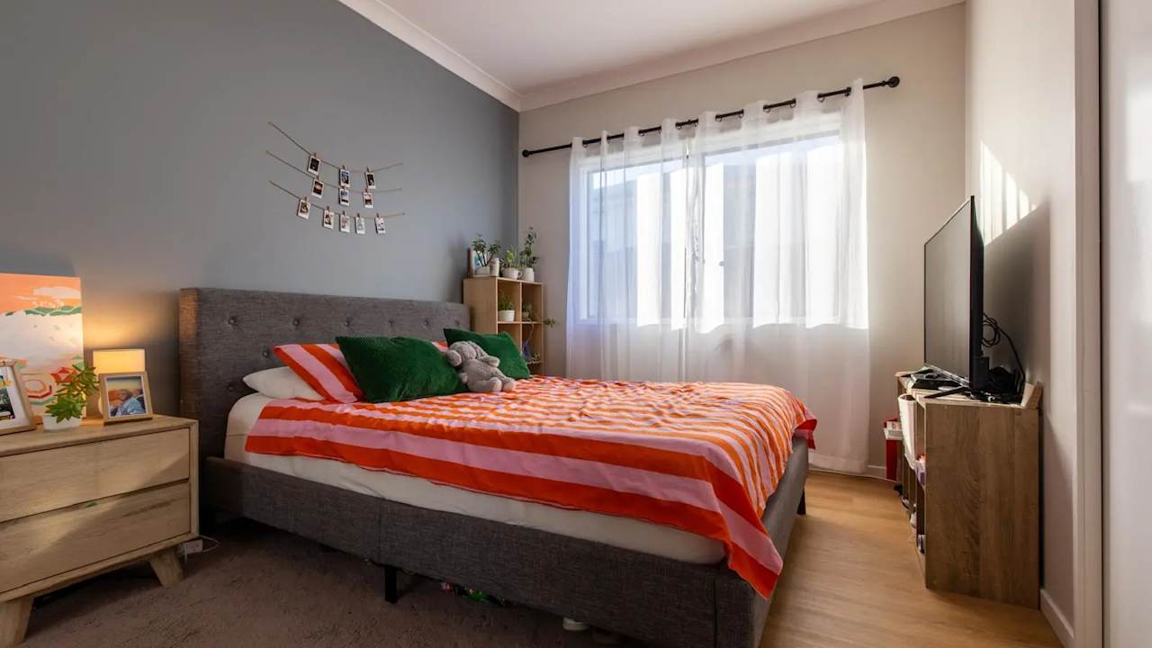 Furnished room with ensuite in a share house