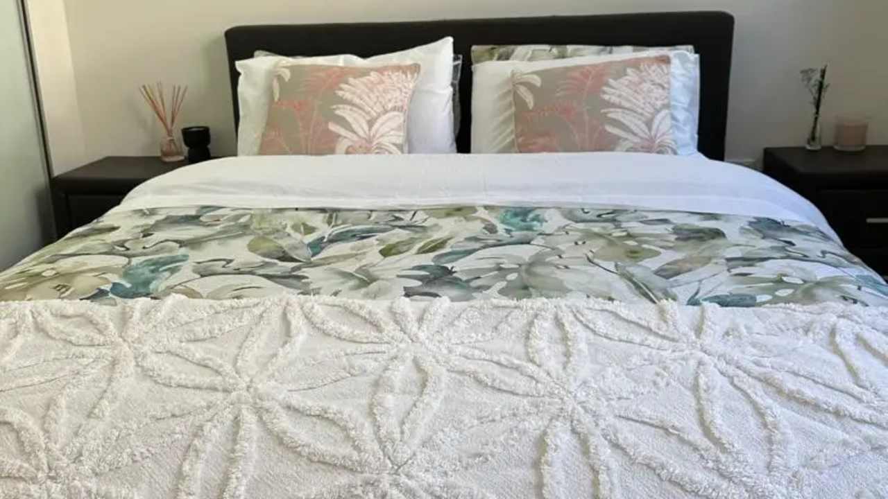 Furnished room with own bathroom