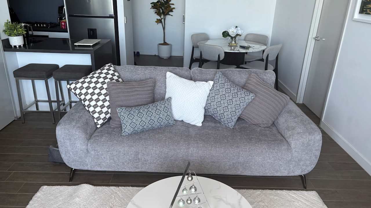 Furnished room with own bathroom