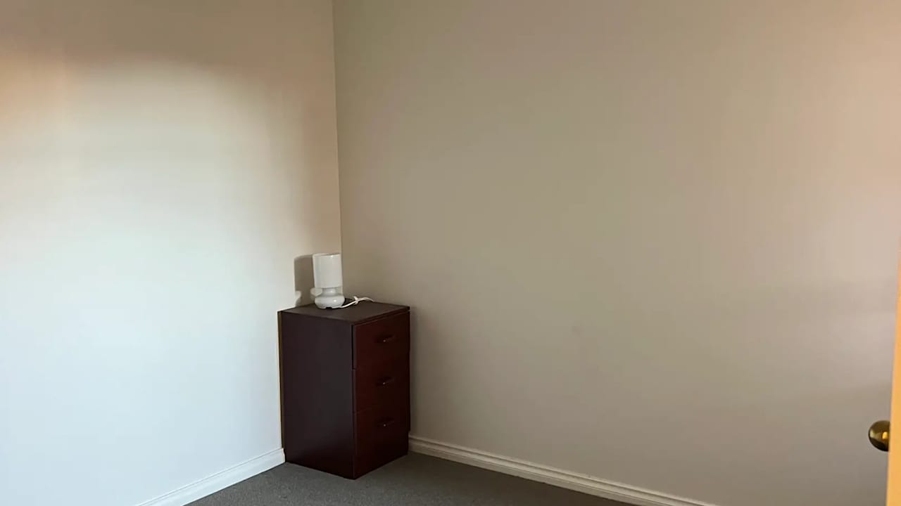 Room in a share house