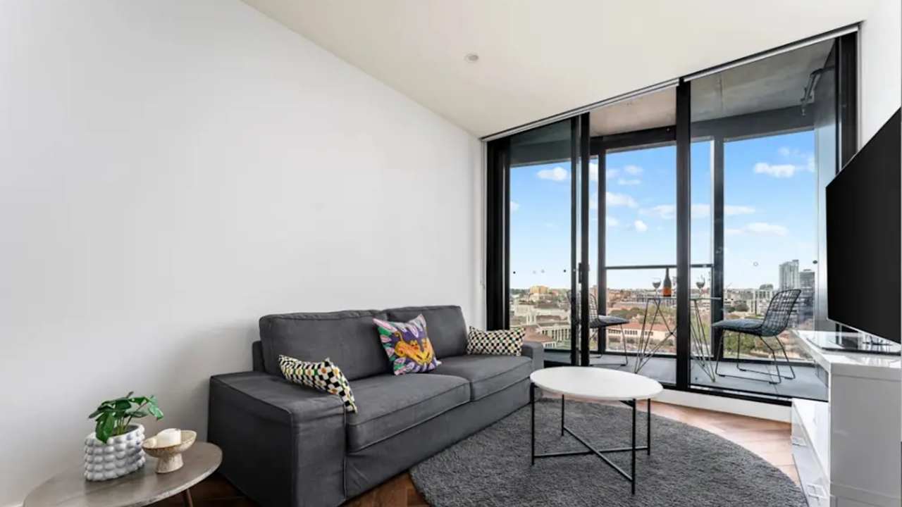 Whole property with 2 rooms for rent