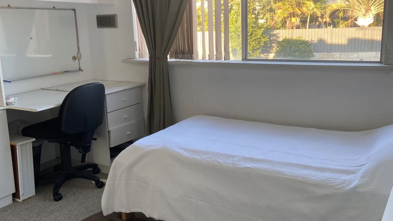 Furnished room in a share house
